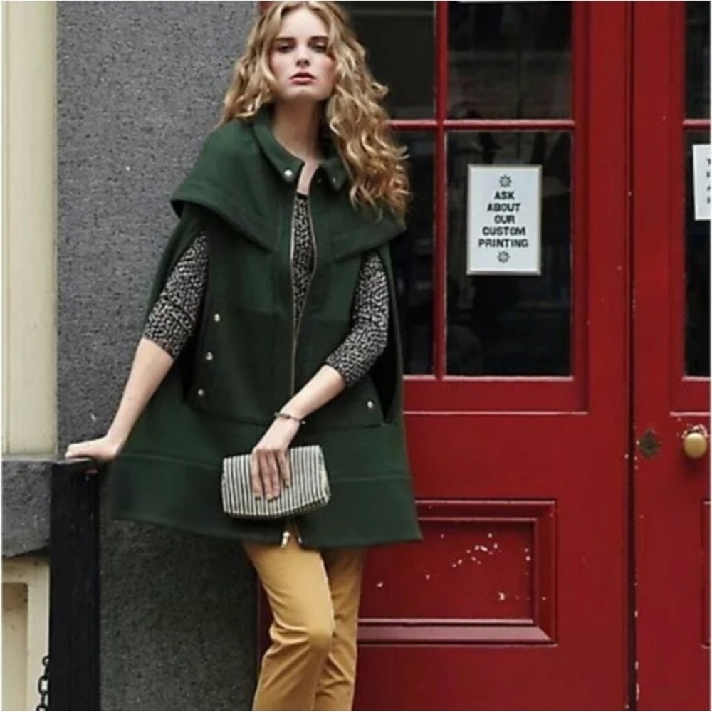 Madchen Anthropologie hunter Green poncho coat Large